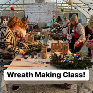 Create your own Christmas Wreath